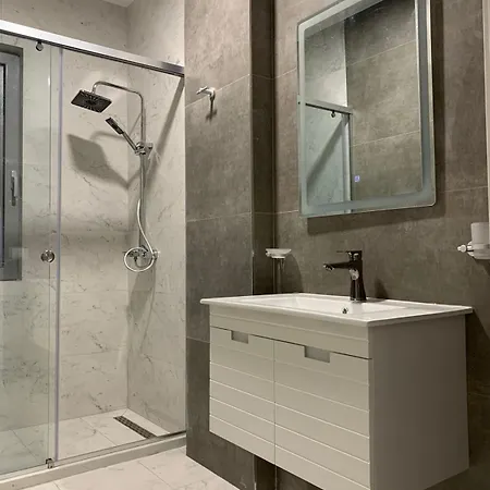 I&s 6 Golem (Tirana)