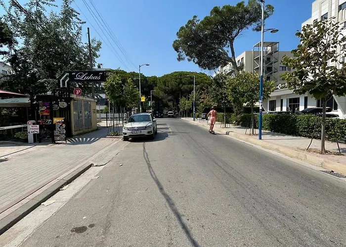 I&s 6 * Golem (Tirana)