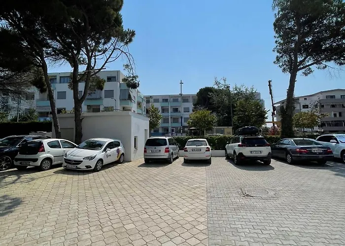 I&s 6 Διαμέρισμα Golem (Tirana)